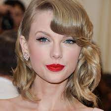 taylor swift s perfect red lipstick