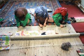 asia al traditional carpet weaving
