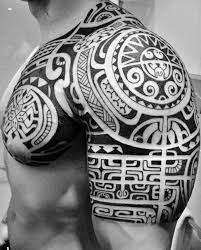 The maori tattoo consists of bold spiral designs aesthetically, rock bottom may be a fantastic area to seem toward. 49 Maori Tattoo Ideen Die Wichtigsten Symbole Und Ihre Bedeutung Polynesisches Tattoo Maori Tattoo Maorie Tattoo Oberarm