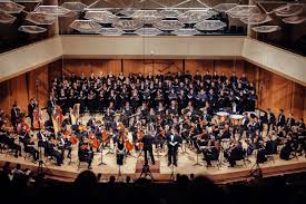 Encyclopedia britannica , 20 jul. The Daily Northwestern Northwestern University Symphony Orchestra To Tour China With The Music Of Leonard Bernstein Gustav Mahler