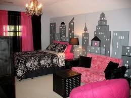pink and black room decor