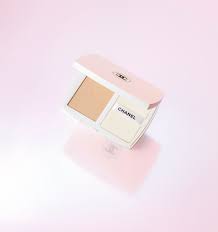 le blanc brightening compact foundation