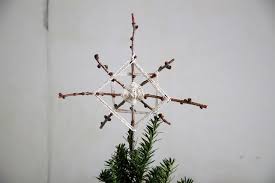 Buy products such as holiday time silver star lighted projection led tree topper, 11.4 at walmart and save. A Star Is Born Diy Foraged Christmas Tree Topper Gardenista
