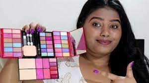 ads fashion color makeup kit
