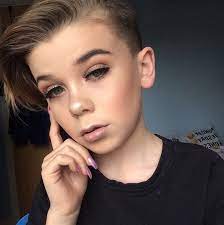 this 10 year old boy is a makeup prodigy
