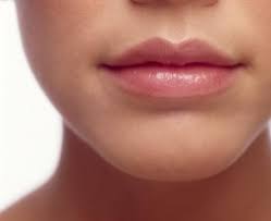 6 beauty tips for healthy pink lips