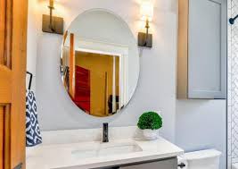 proper ways to clean bathroom mirrors