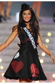 Miss France 2010 Malika Menard - Quand Malika Ménard était élue Miss France 2010