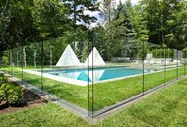 Glass Pool Fencing A Touch Of Class