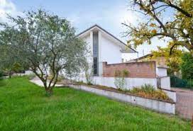 11.779 annunci di case in vendita in provincia di treviso. Case Da 220 000 Euro In San Zeno San Lazzaro Sant Antonino Treviso Idealista