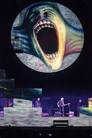 George roger waters (born 6 september 1943) is an english songwriter, singer, bassist, and composer. Rogers Waters The Wall Blu Ray Review Rezension Kritik Bewertung