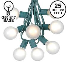 25 G50 Globe Light String Set With Frosted Bulbs On Green Wire