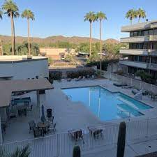 quality inn phoenix airport closed