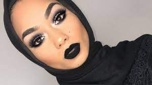 black lips and cut crease makeup
