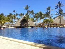 The barceló bávaro beach benefits from a broad array of facilities, as well as those offered by barceló bávaro palace, and an extensive selection of daily activities with. Swim Up Bar Picture Of Barcelo Bavaro Beach Punta Cana Tripadvisor
