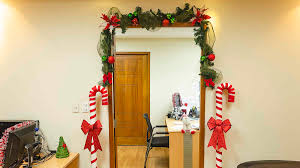 seasonal office decorations policy