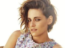 Bazaar charts every single hairstyle the actress has ever had. Kristen Stewart To Lead Elizabeth Banks Charlie S Angels The Freeman