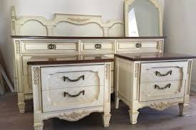 They make weekly dates to observe their favorite adorning exhibits on cable tv. Thomasville Vintage 1980 Five Piece Bedroom Set