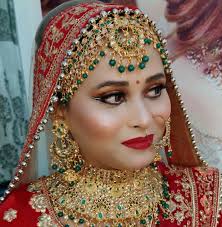 alisha celebrity makeup artist in