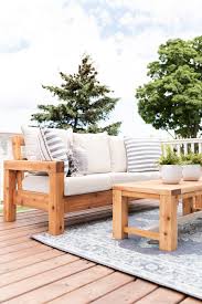 the perfect outdoor sofa free plans