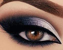 makeup tips eye makeup करत समय इन