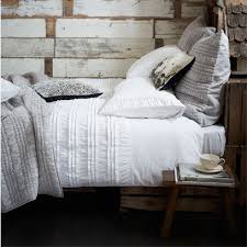 How To Layer Bedlinen Bed Linens