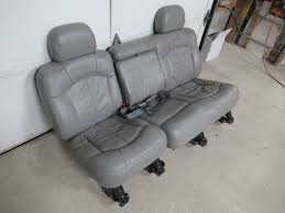 06 Chevy Suburban Gray Leather 2nd Row