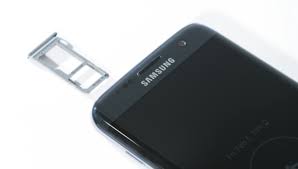 Ensure that the ejection pin is perpendicular to the hole. Samsung Reveals Why It Dropped The Microsd Card Slot On Galaxy S6 And S6 Edge