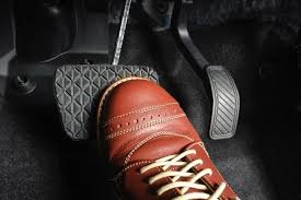 brake pedal go to the floor when engine