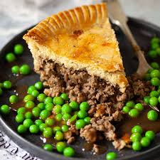 minced beef and onion pie little