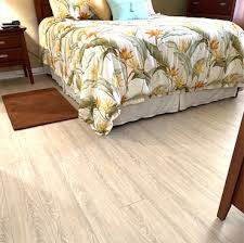 vinyl plank laminate hardwood