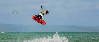 wakatobi kite surfing