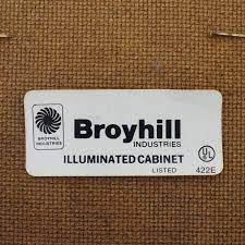 broyhill illuminated a cabinet 82