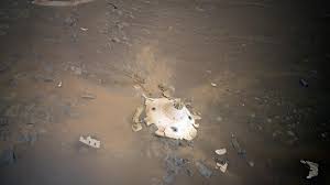 nasa images of e debris on mars