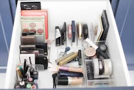 how to organize makeup drawer in 5 easy