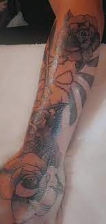 Recouvrement cicatrice avant bras Roses + croix 🌹 #tattoo #cover #tatouage  #rosetattoo #manchette #manchettetattoo #lyon #langeac #Peyrussette  #aubazat... | By Les Iles Ta-ttoo | Facebook