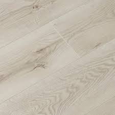 shamrock 12mm oak look laminate flooring