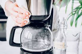 how to clean a coffee maker with vinegar
