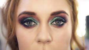beautiful green eyes makeup opens her eyes