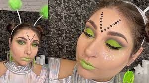 let s hang alien makeup tutorial