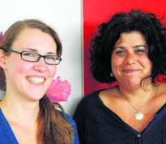 Daniela Endres (links) und Sabrina Büchle sind Schulsozialarbeiterinnen am ...