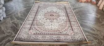 kashmiri silky carpets size 6 9 at rs