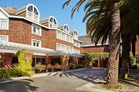 hotels to menlo college atherton