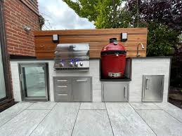 how to choose the right outdoor kitchen