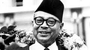 In 1947 he returned to england, was called to the bar in 1949, and was appointed a deputy public prosecutor in the malayan federal. Pesanan Akhir Tunku Abdul Rahman