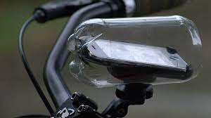 This is a very cheap, secure and easy mount to create that looks great and only costs around £5. Rain Protection For Your Smartphone Diy Vs The Topeak Phone Drybag Bikerumor