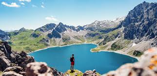 Read full articles, watch videos, browse thousands of titles and more on the switzerland topic with google news. Wandern Trekking Schweiz Gefuhrt O Individuell