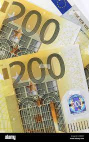 200 euros,billets,200 euros,= Photo Stock - Alamy