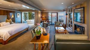 If you're looking for a room near golden gate park, seaside inn is the hotel to check in at. California Inn Management West Coast Hotels Managed By Waterford Hi