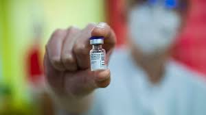 Groups prioritized for the vaccine in kansas. Joco Ks Health Officials Be Patient For Covid Shots The Kansas City Star